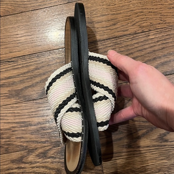 Rag& Bone 7  Black and Cream Woven Sandals - Picture 3 of 3